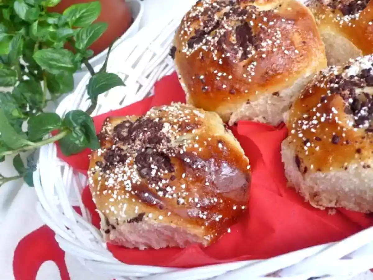 Monas de Pascua mini con trazas de chocolate