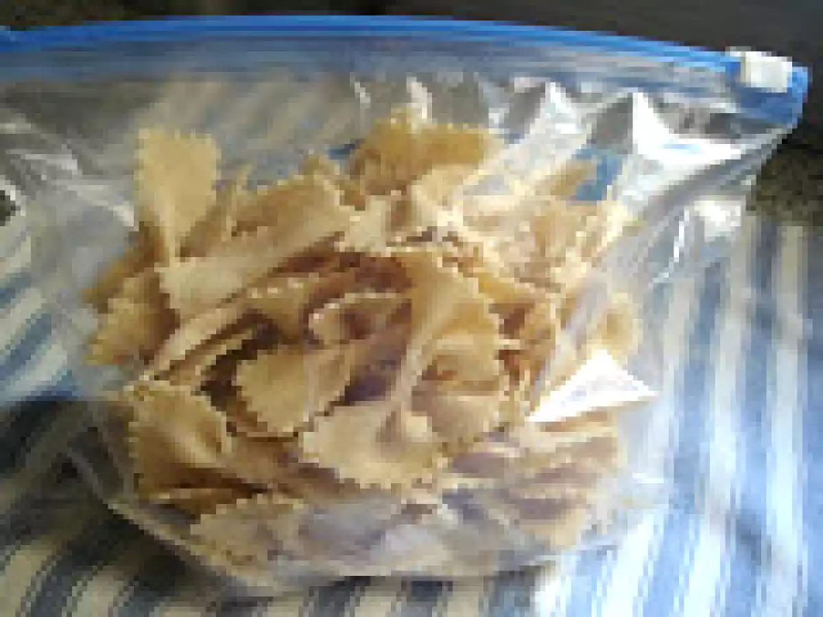 MOÑITOS, FARFALLE, LACITOS, pasta casera