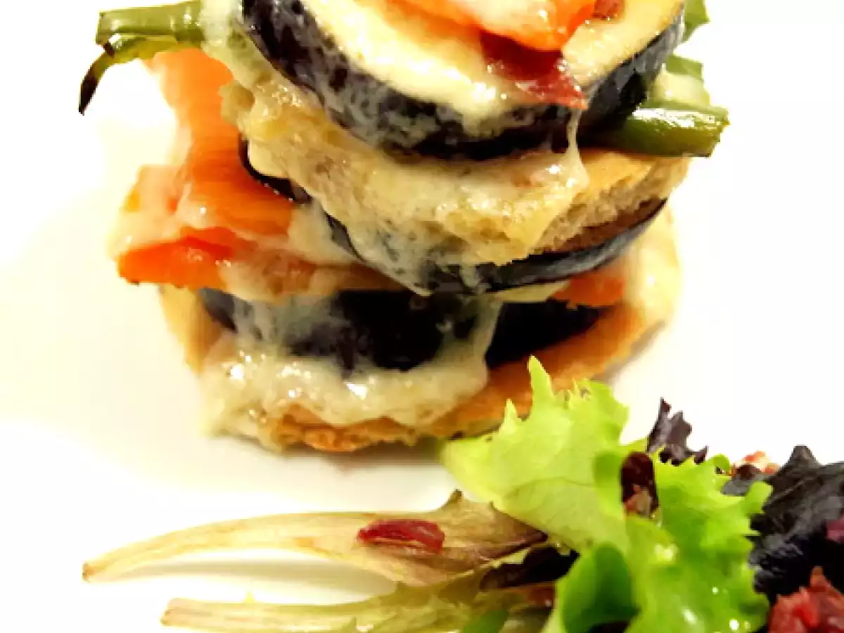 Montadito de pizza y verdura - foto 4