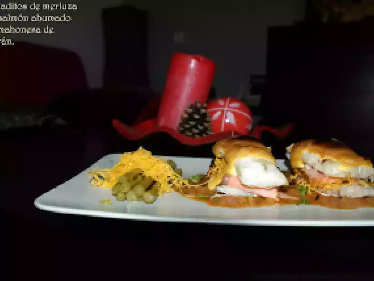 Montaditos de merluza con salmón ahumado a la mahonesa de azafrán. - foto 6