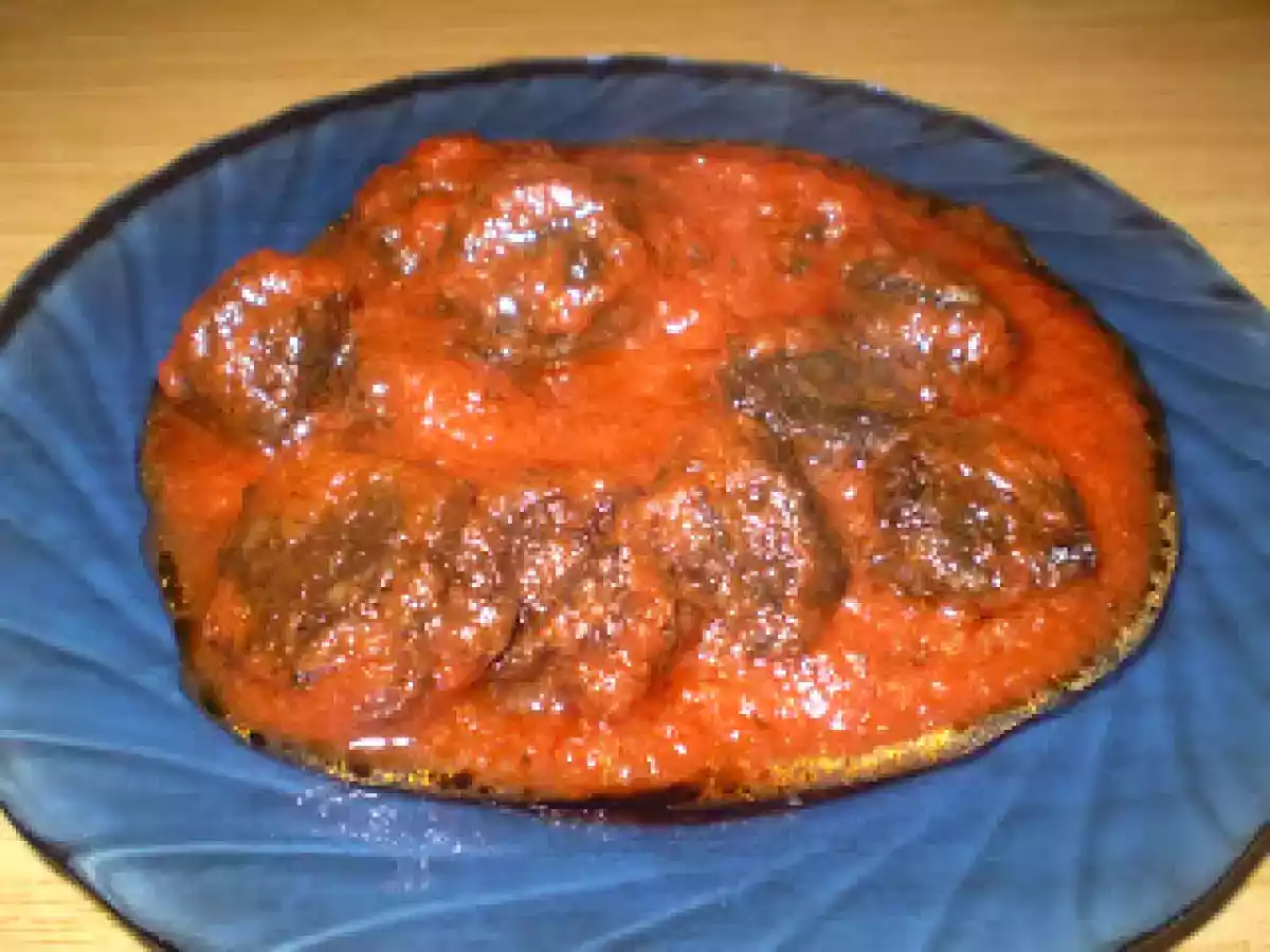MORCILLA CON TOMATE