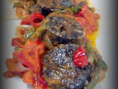 Morcilla de Arroz con Pimientos y Tomate (fussioncook y tradicional) - foto 2