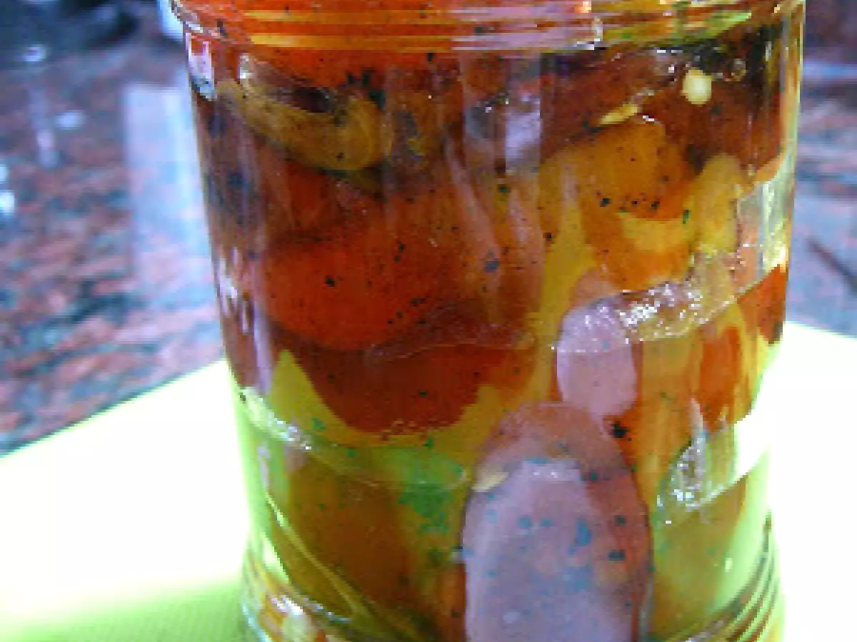 Morrones o pimientos en conserva de aceite - foto 2