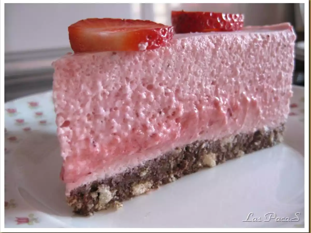 Mousse de fresa y Merengue suizo