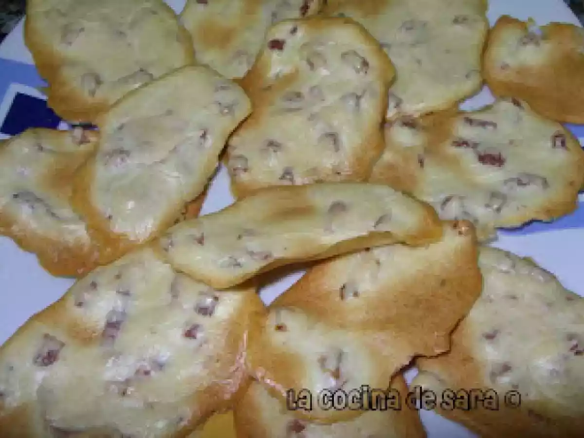 Mousse de Queso con Jamón Ibérico y Crumble de Tomate