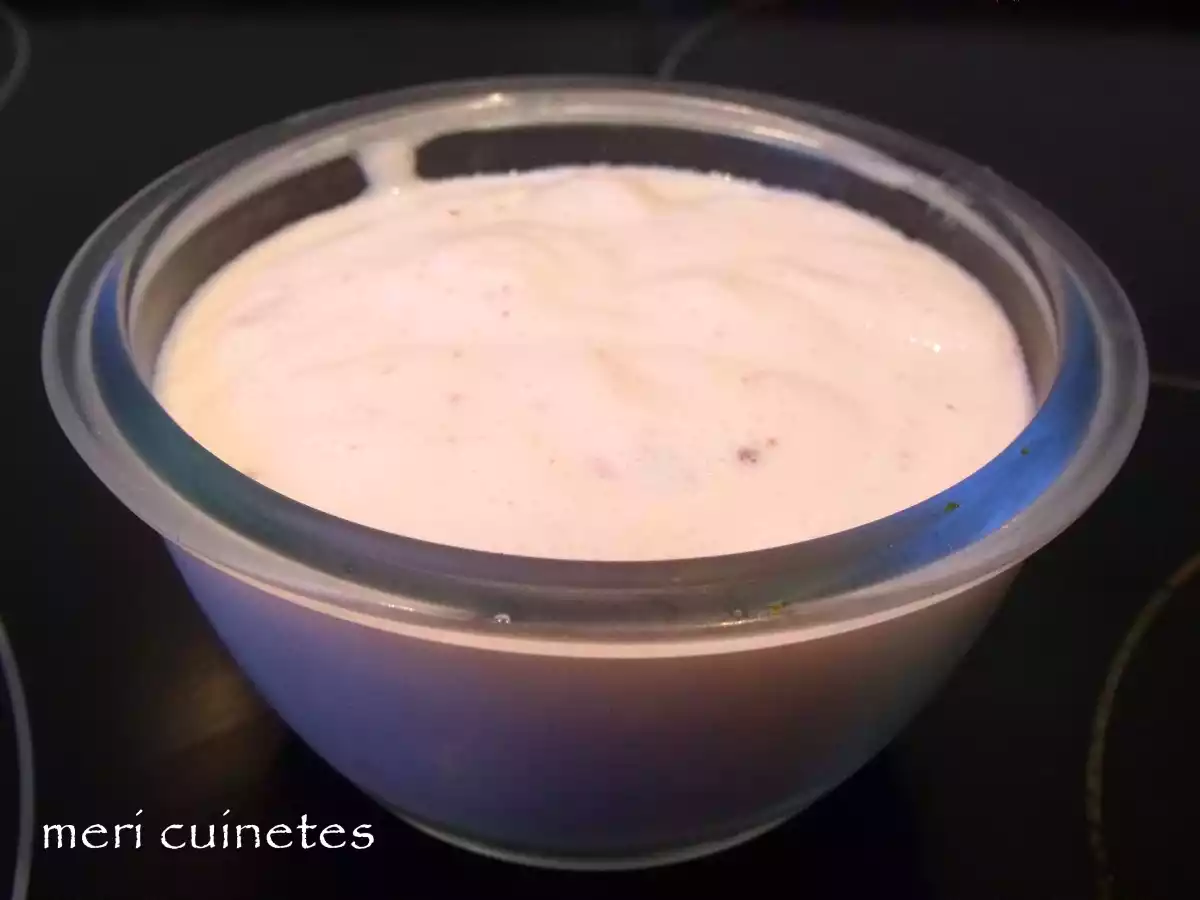 Mousse de queso con yogur de frutos rojos