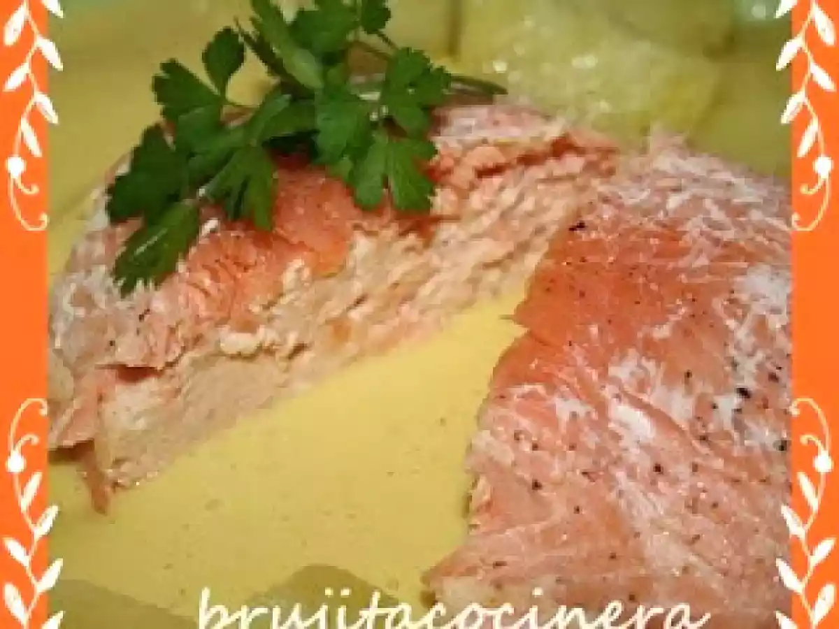 Mousse de salmón con salsa de mango