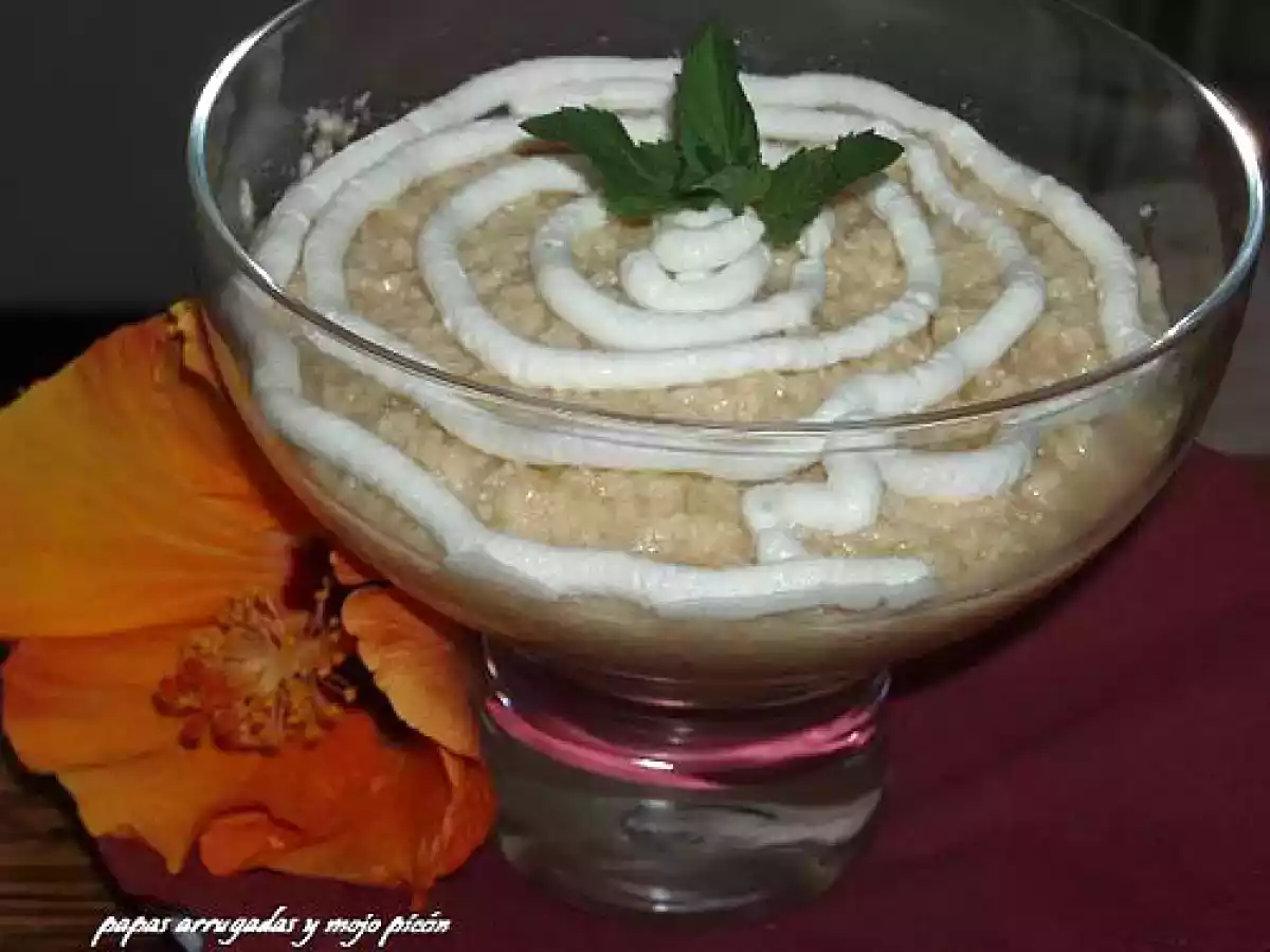 MOUSSE DE TURRON DE CHOCOLATE BLANCO CRUJIENTE