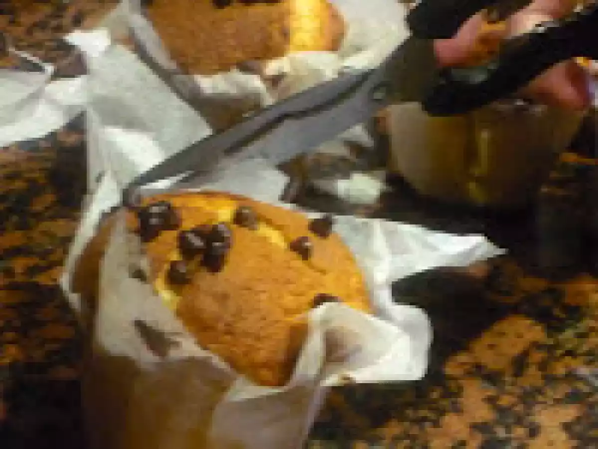 MUFFINS DE CHOCOLATE BLANCO RELLENOS DE CHOCOLATE FONDAN - foto 7