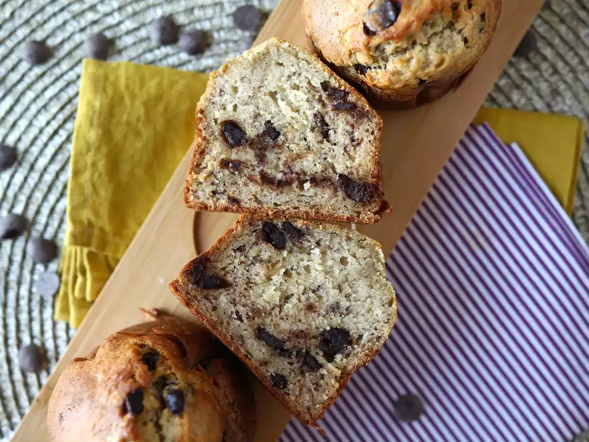 Muffins de plátano con pepitas de chocolate - foto 4