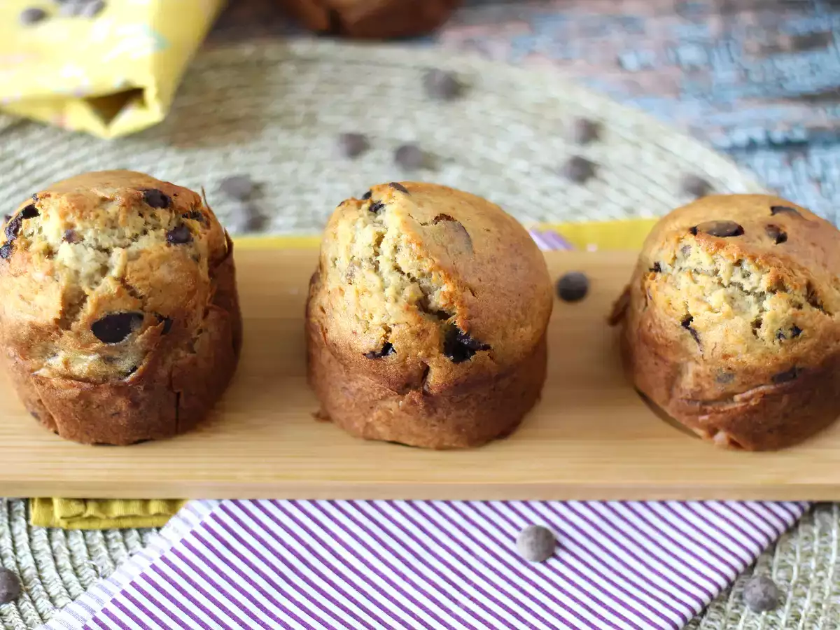Muffins de plátano con pepitas de chocolate - foto 6
