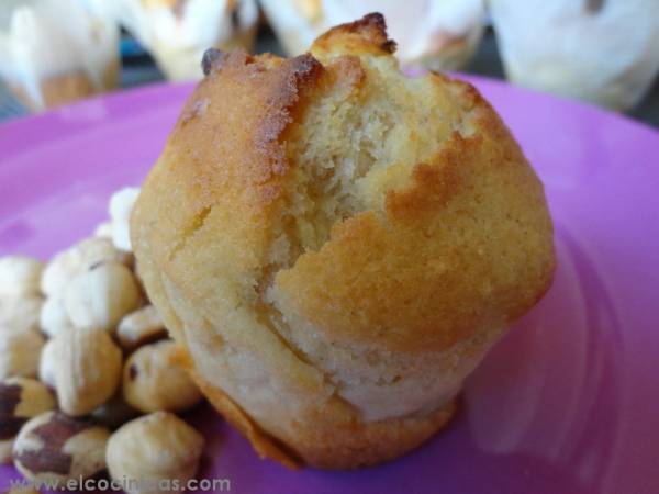 Muffins de plátano y avellanas