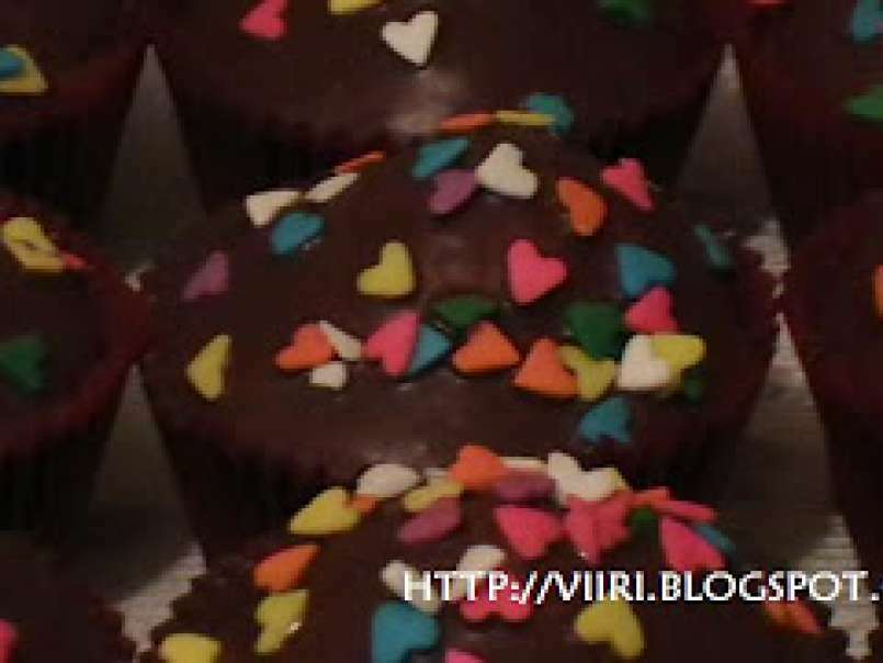 Muffins de vainilla cubiertos de chocolate..., foto 1