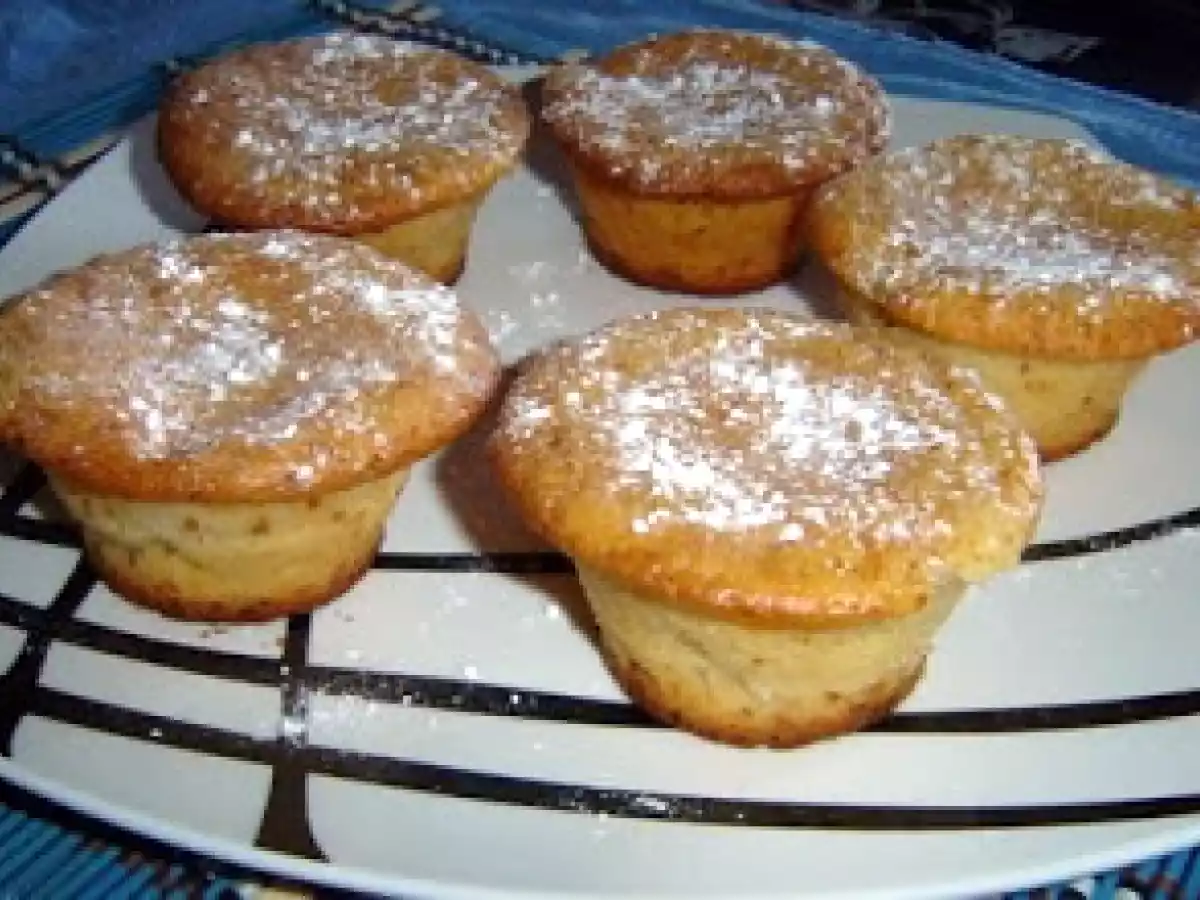 MUFFINS DE YOGURT CON MANZANA