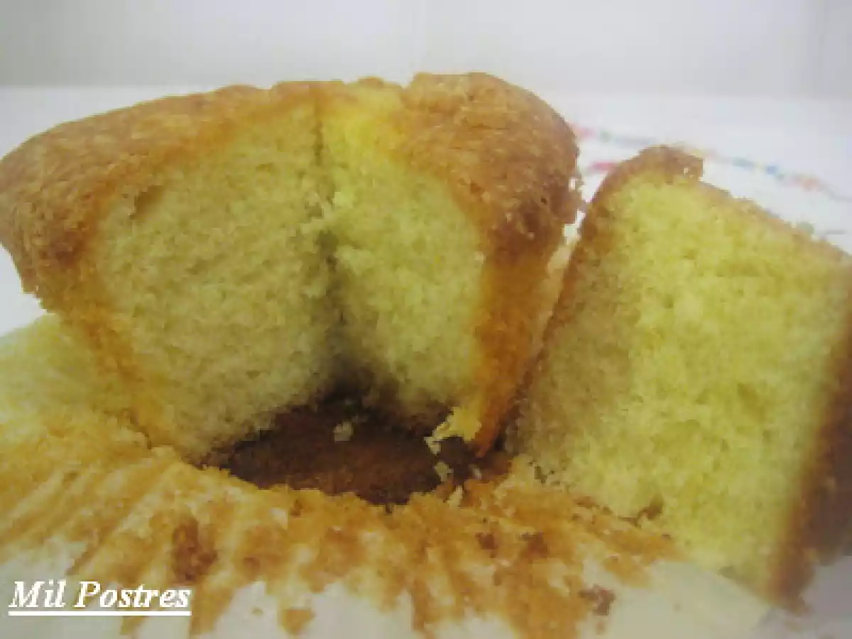 Muffins gigantes de limón