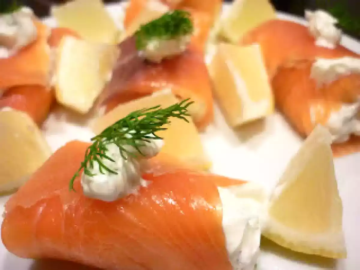 ¡Muffins salados de berenjenas para concurso y rollitos de salmón ahumado para cenar! - foto 3