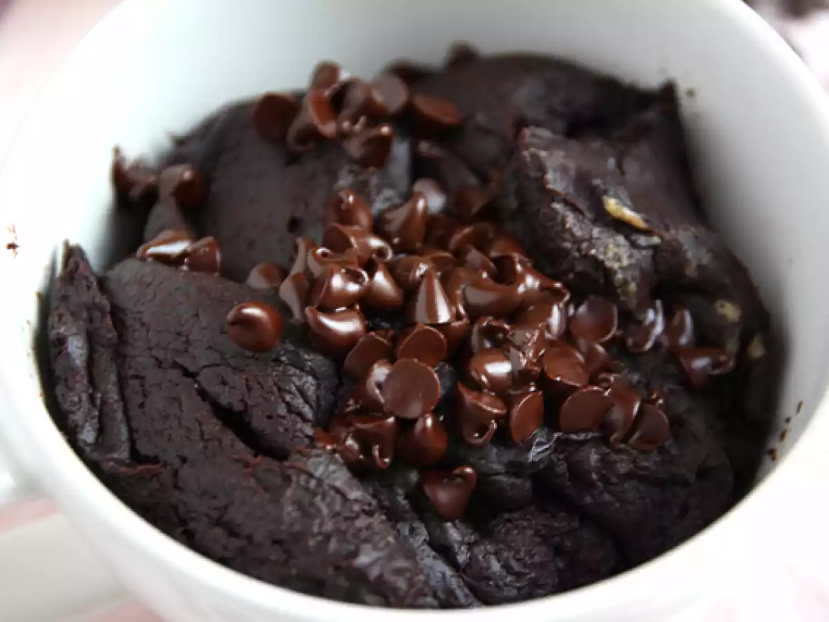 Mug cake chocolate y mantequilla de cacahuete al microondas en 1 min - foto 7