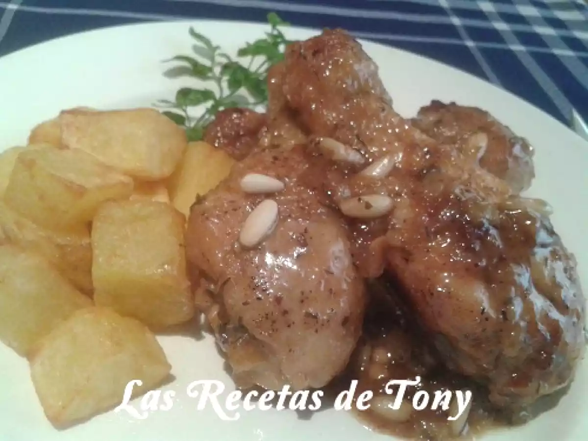 MUSLITOS DE POLLO CON PIÑONES A LA MIEL DE ROMERO - foto 4