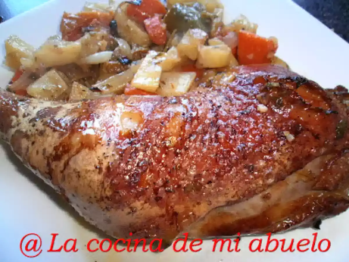 Muslo de gallo asado con patatas del Yayo