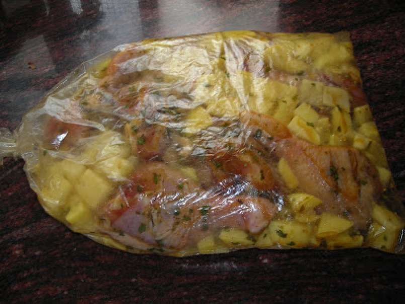 Muslos de pollo con papas, cocinado en bolsa - foto 4