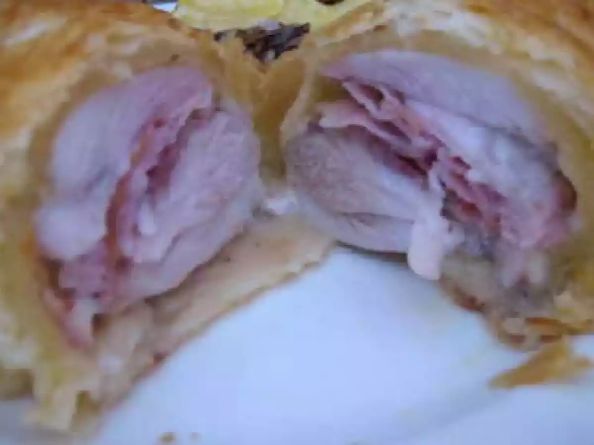 Muslos rellenos de pollo en hojaldre - foto 2