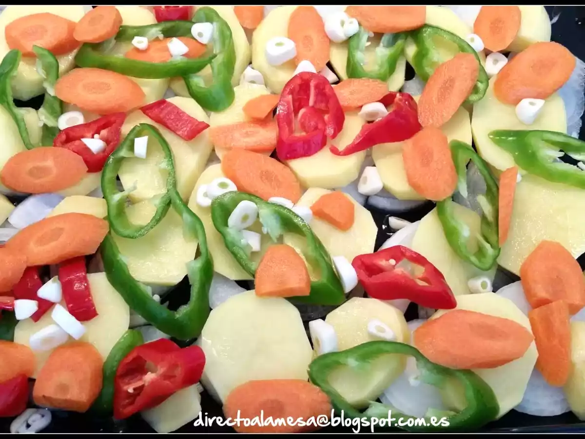 Muslos y contramuslos asados con guarnición - foto 6