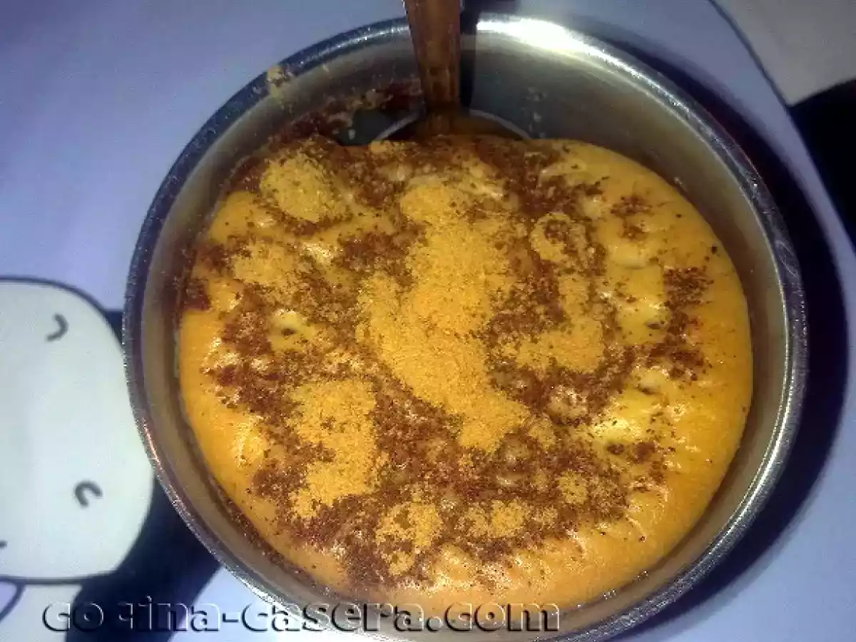 Natillas caseras con galleta y canela