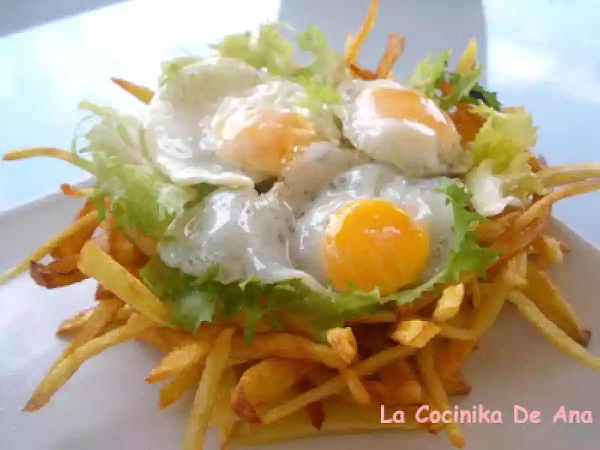 Nido de patatas y huevo de codorniz