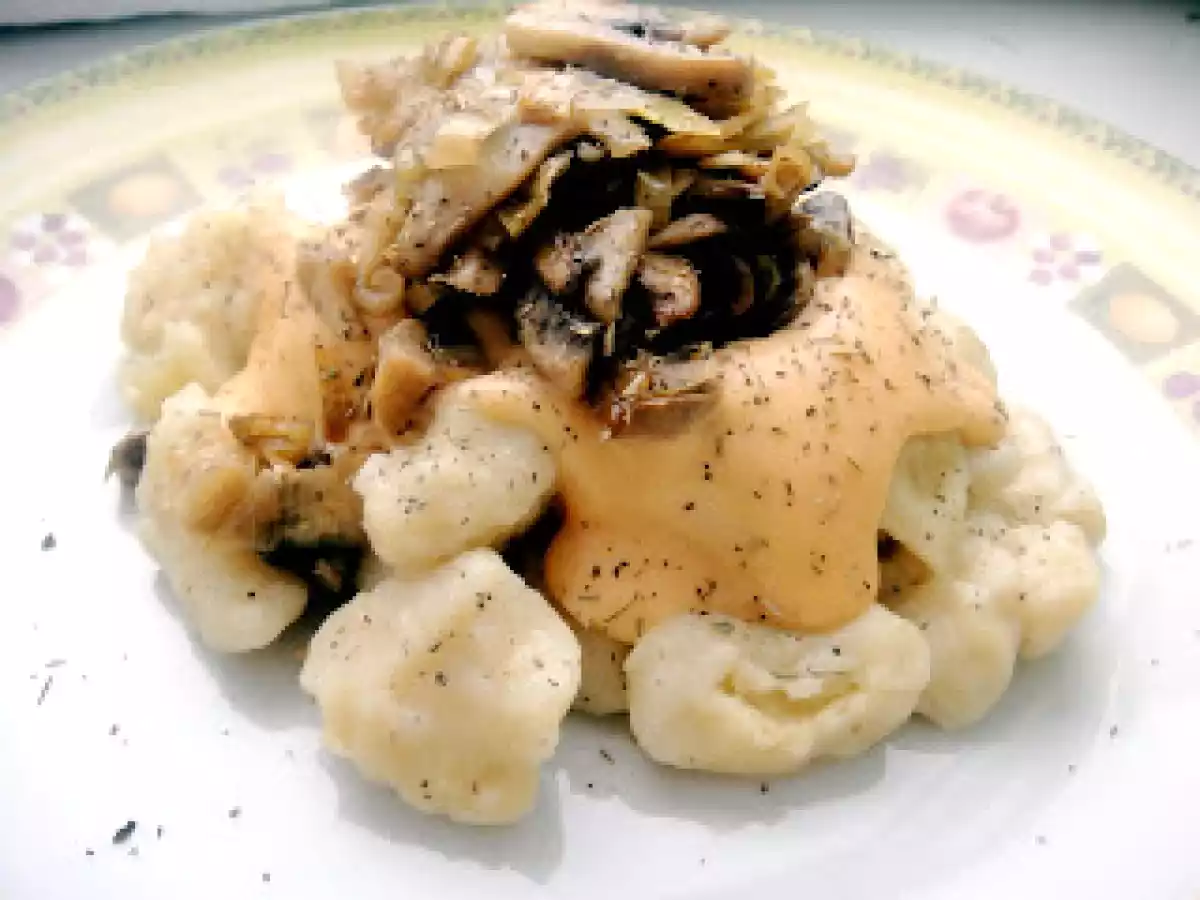 Ñoquis con champiñones y bechamel rosa (cwk)