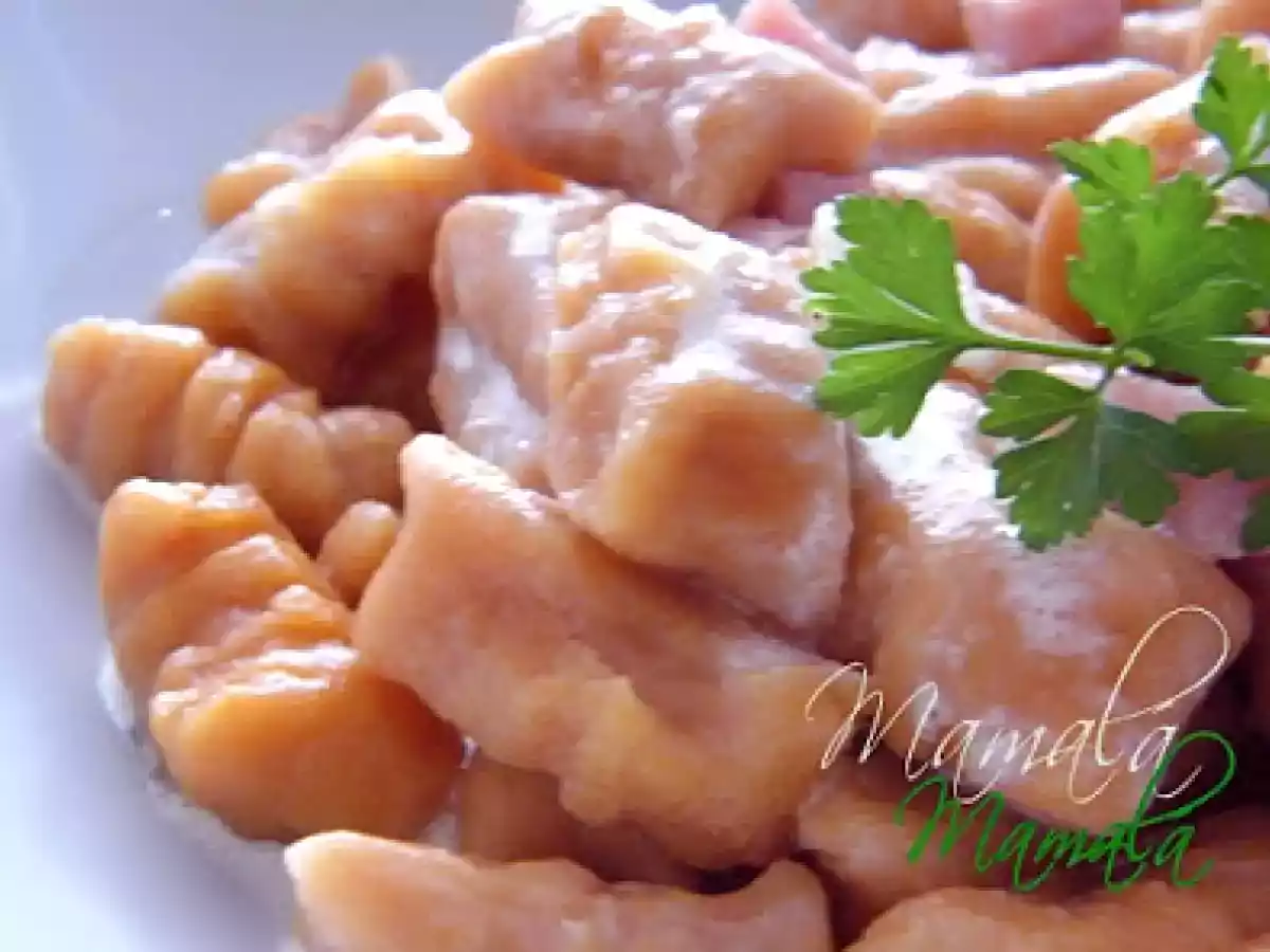 Ñoquis de calabaza y salsa carbonara