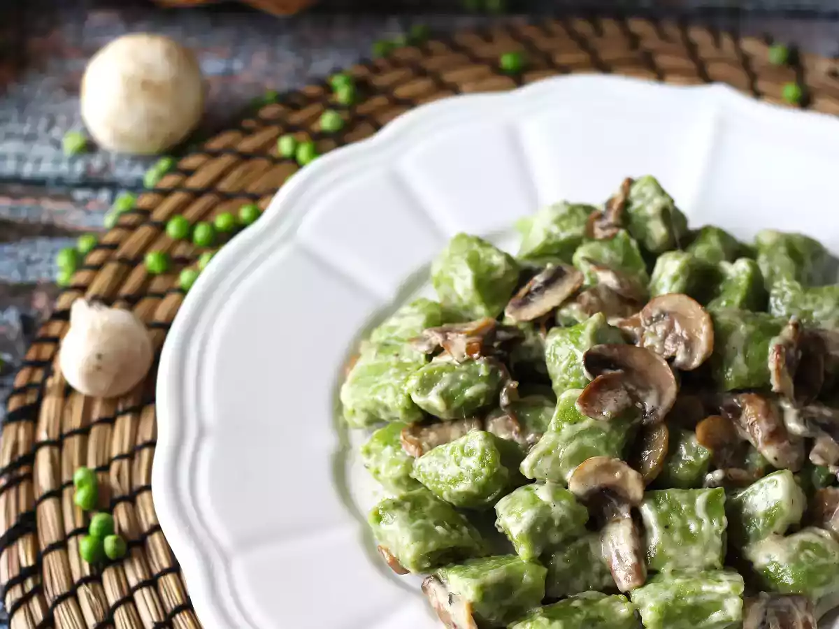 Ñoquis de guisantes con salsa de champiñones - foto 2