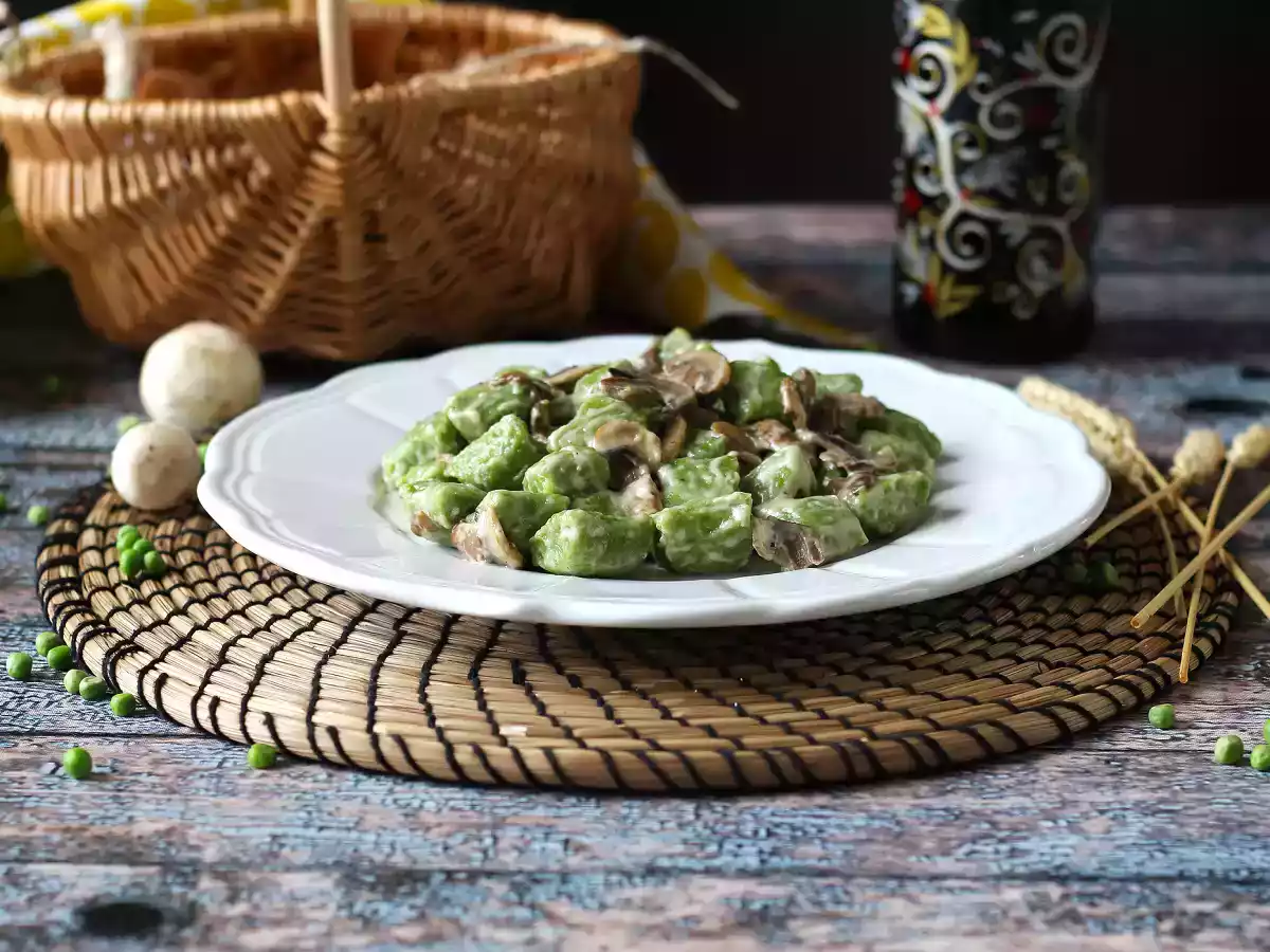 Ñoquis de guisantes con salsa de champiñones - foto 4