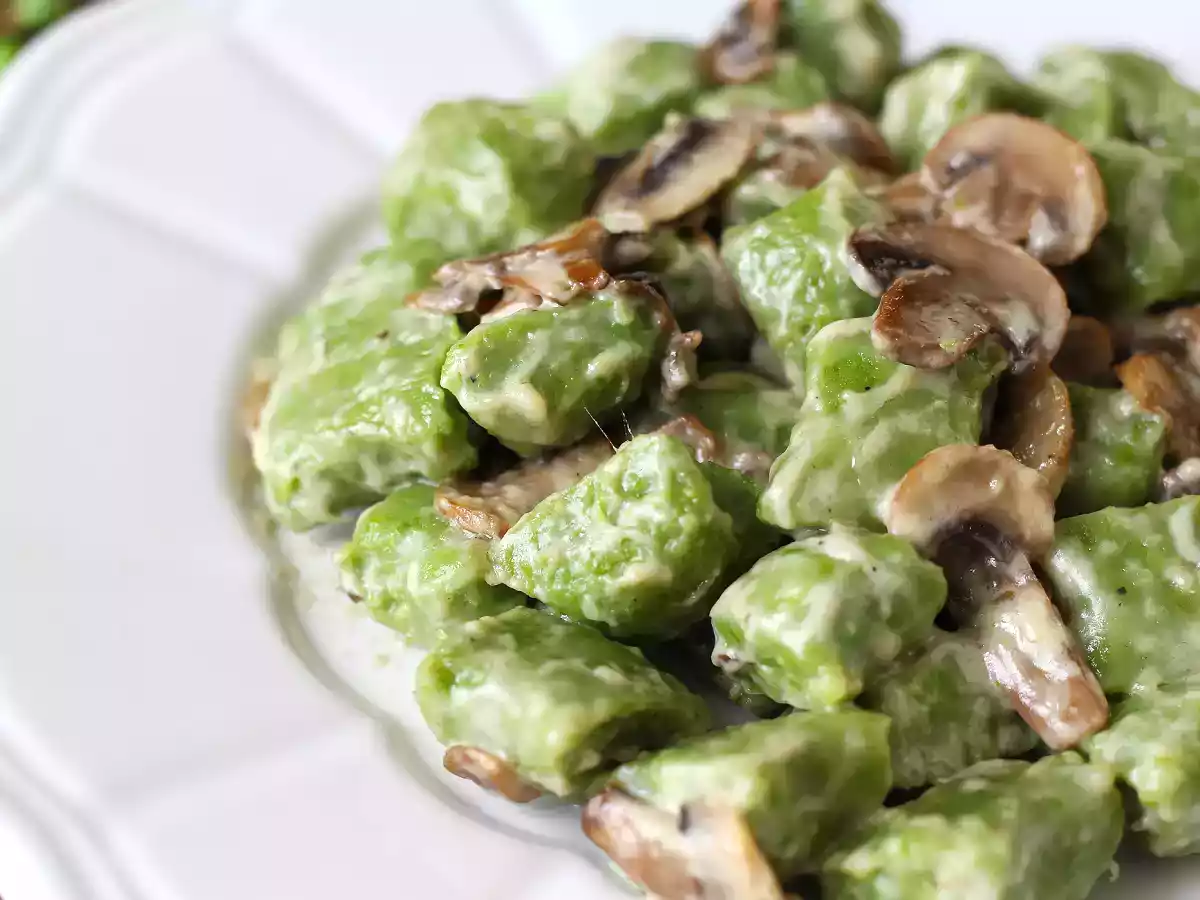 Ñoquis de guisantes con salsa de champiñones - foto 5