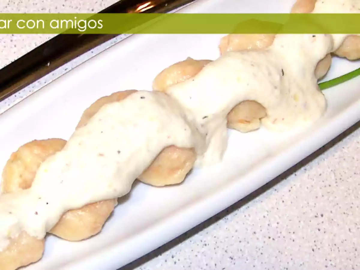 Ñoquis de Salmón con Crema de Puerros