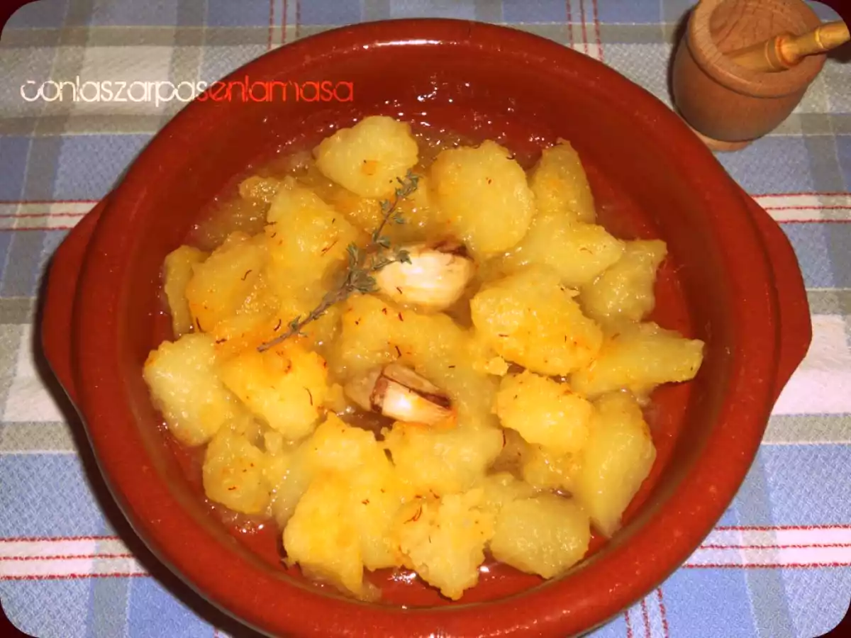 Octubre = patatas amarillas con azafrán
