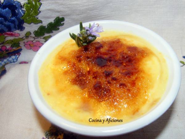 Orange curd (crema inglesa de naranja) con crujiente de caramelo