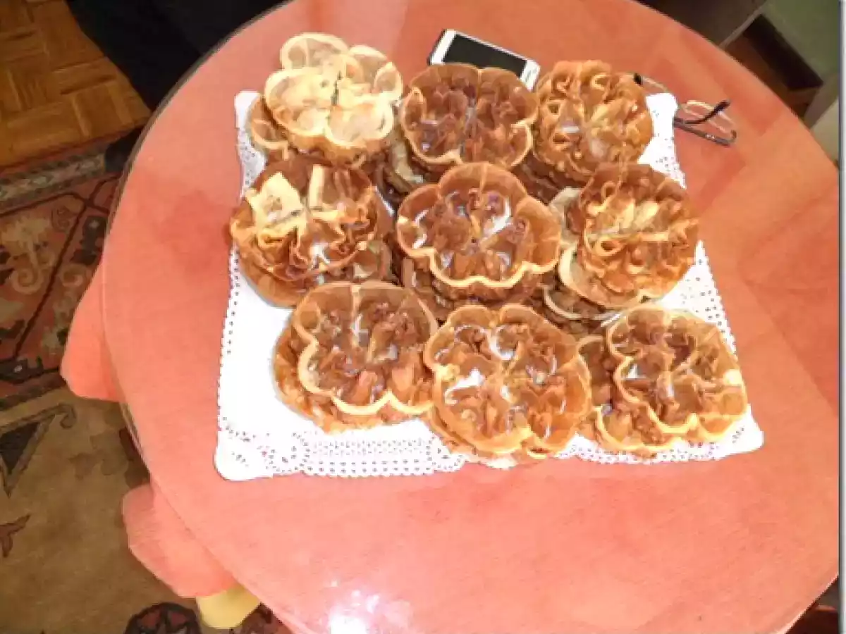 Orejas y flores de carnaval