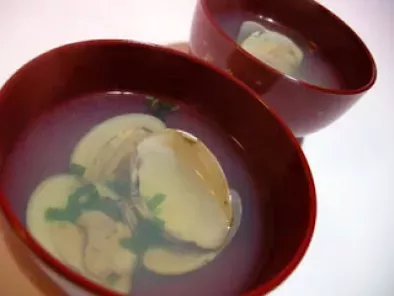 Osuimono - Sopa clara de wakame y huevo