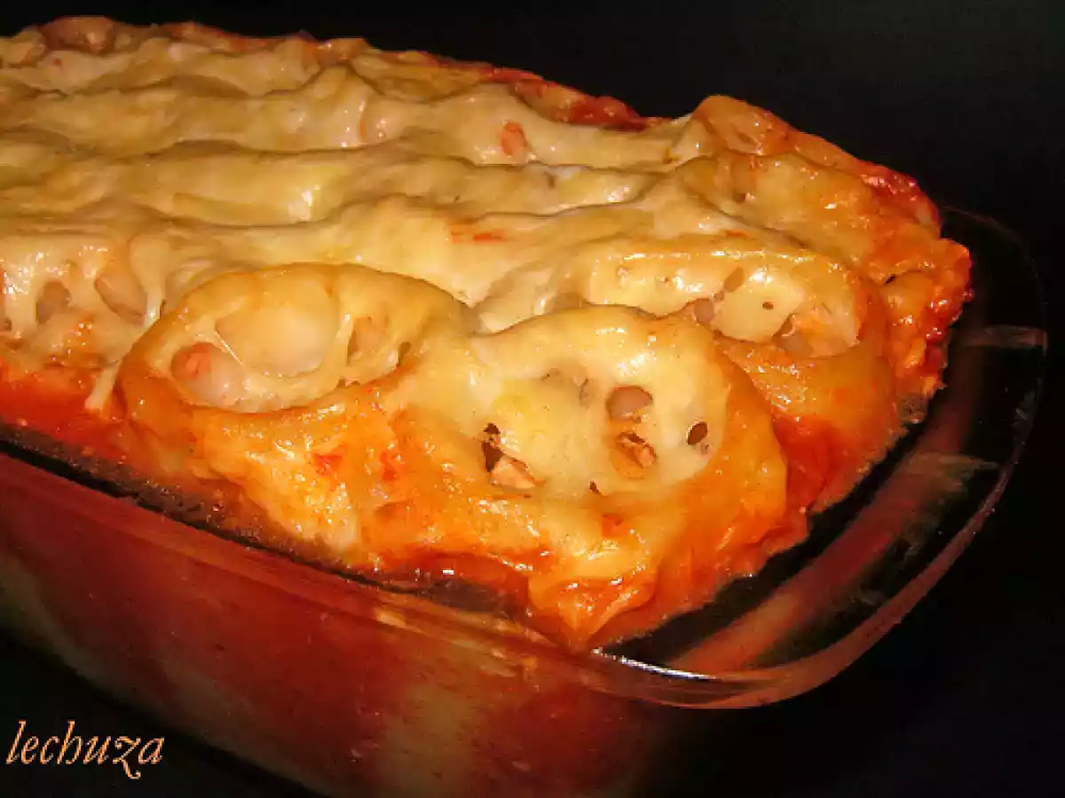 Paccheri di napoli rellenos de bacalao y atún (canelones verticales)