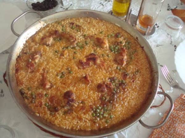 Paella de conejo