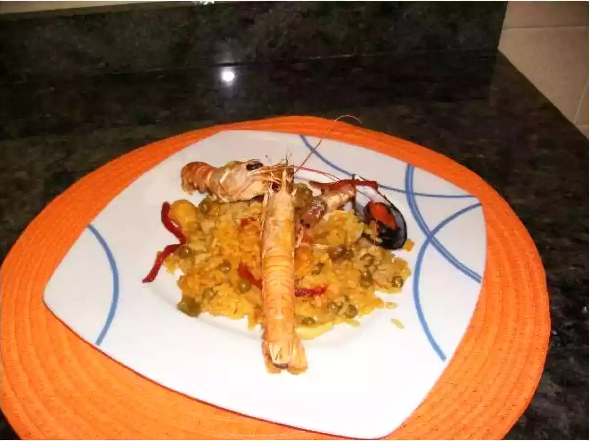PAELLA DE MARISCOS - foto 3