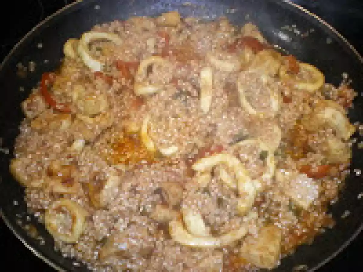 Paella de pescado y Marisco - foto 4