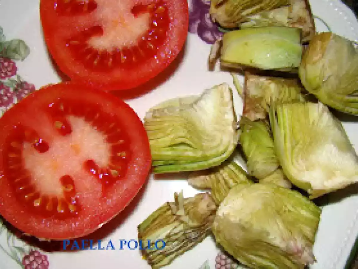 Paella de Pollo y VeRduRas / PAELLA with CHICKEN AND VEGETABLE - foto 3