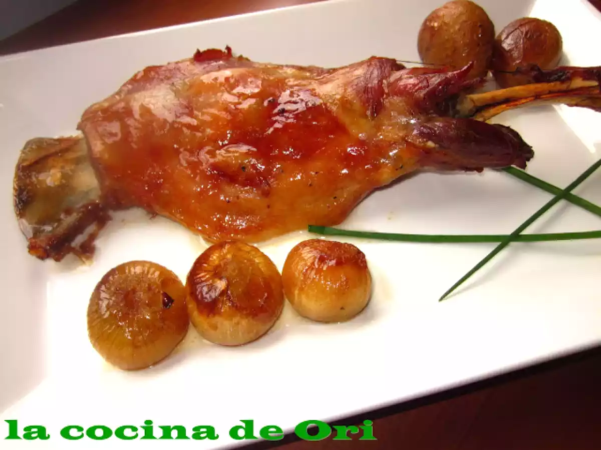 Paletilla de cordero asada con cebollitas francesas - foto 5