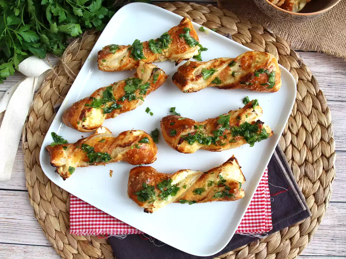 Palitos de hojaldre con queso y persillade, ideales para el aperitivo - foto 4