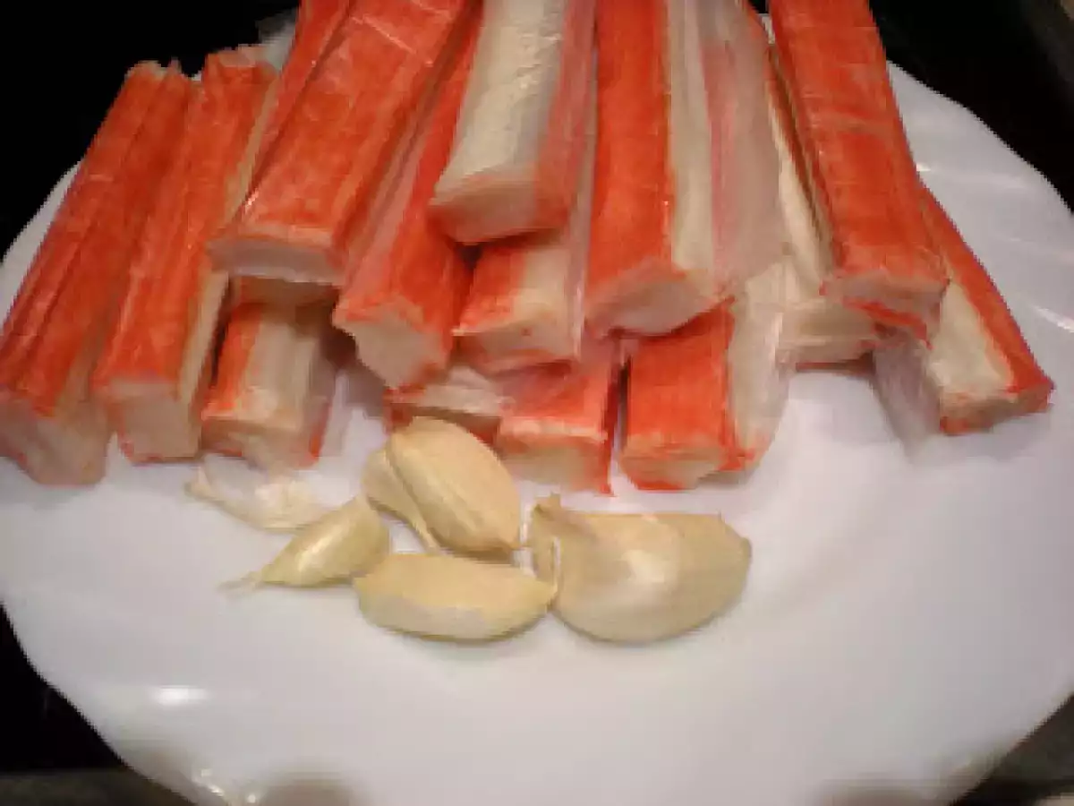 Palitos de mar al ajillo con gambas - foto 5