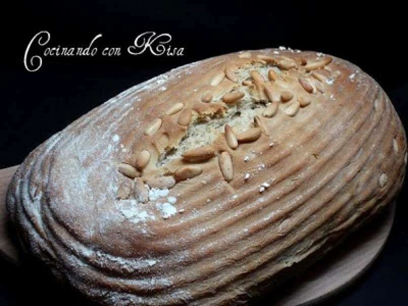 Pan de castañas y piñones (chef of matc y horno tradicional)