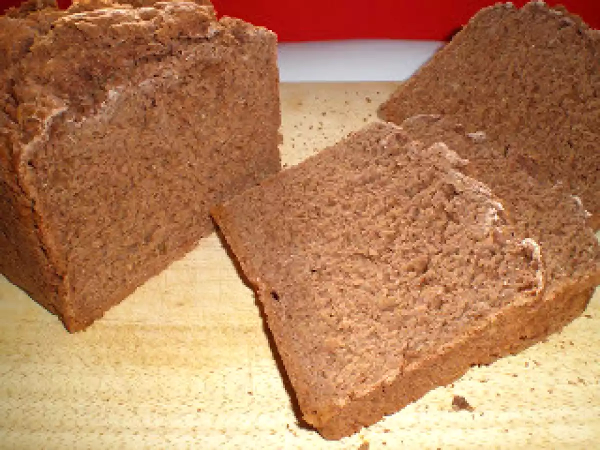 PAN DE CENTENO Y SEMILLAS EN PANIFICADORA