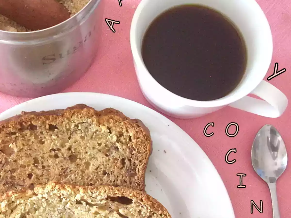 Pan de guineo -banana- y ron - foto 2