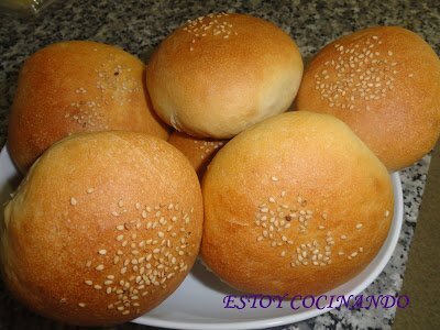 Pan de hamburguesa en panificadora - Receta Petitchef